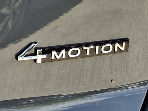 2026 Volkswagen Atlas Cross Sport SEL R-Line Black 4Motion