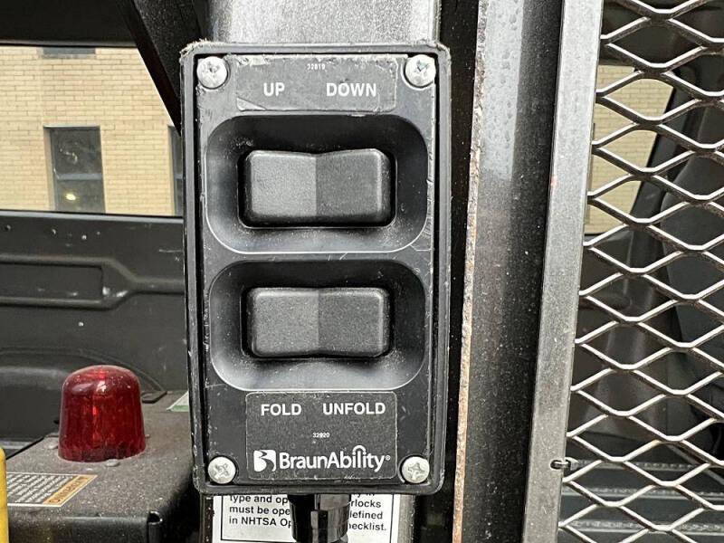 2013 Ford E-Series E-350 SD