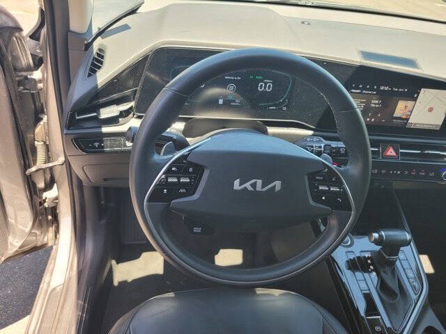 2023 Kia Niro EX