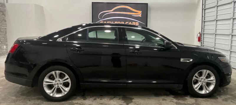 2016 Ford Taurus SEL