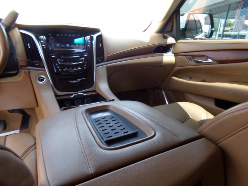 2016 Cadillac Escalade ESV Platinum