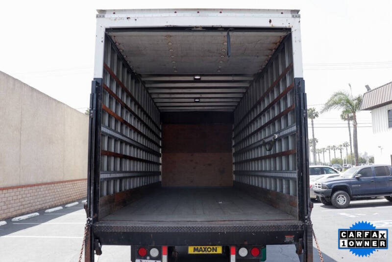 2018 International DuraStar 4300