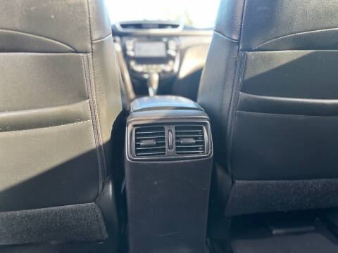 2016 Nissan Rogue SL