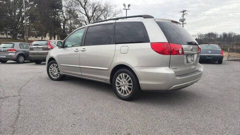 2007 Toyota Sienna XLE Limited 7-Passenger