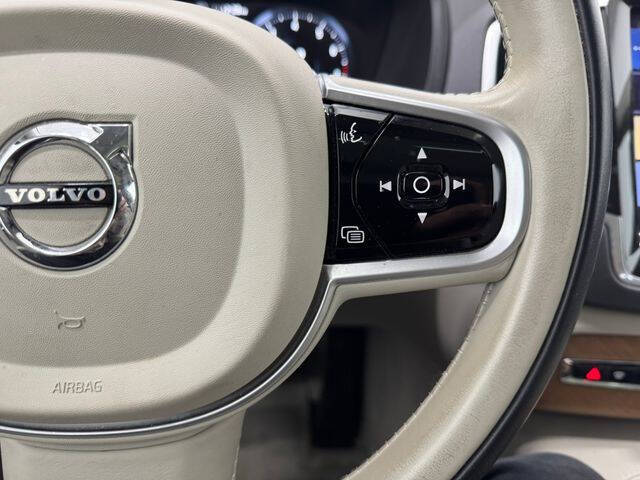 2019 Volvo XC90 T6 Inscription