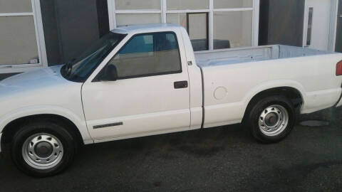 1999 GMC Sonoma for sale at Car Guys in Kent WA