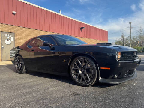 2017 Dodge Challenger 392 HEMI Scat Pack Shaker