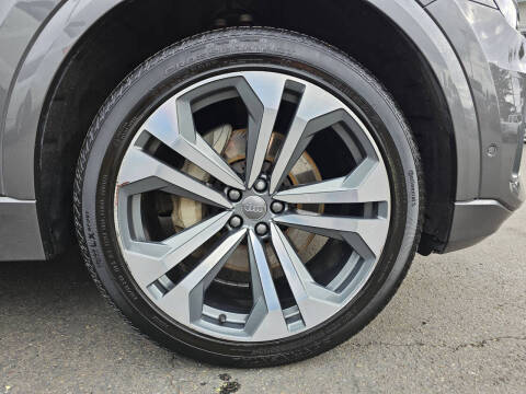 2019 Audi Q8 quattro Prestige 55 TFSI