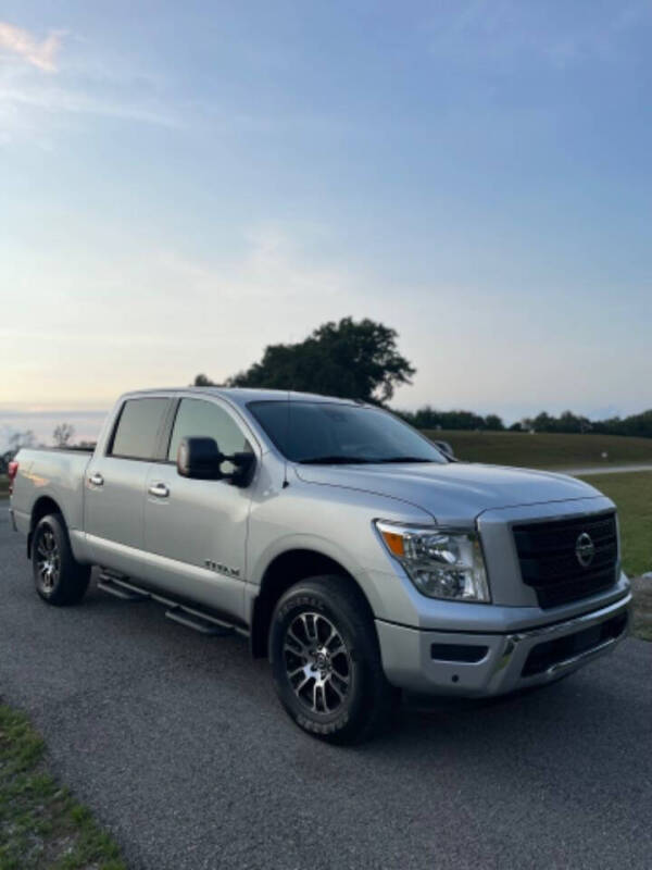 2021 Nissan Titan SV