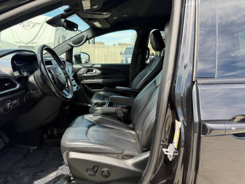 2018 Chrysler Pacifica Touring L