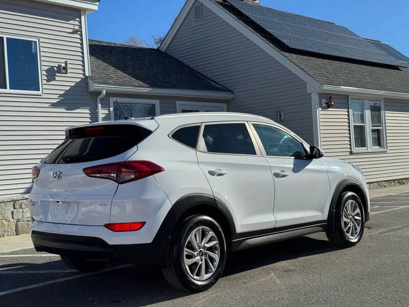 2016 Hyundai Tucson SE