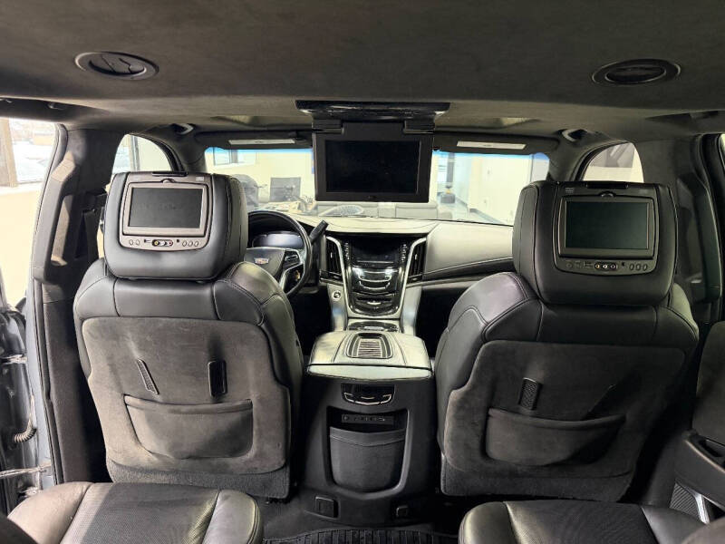 2019 Cadillac Escalade Platinum