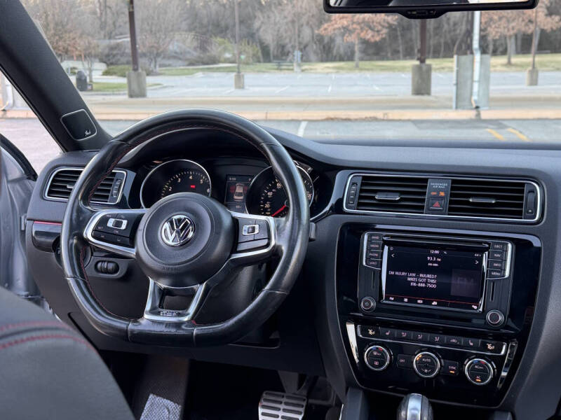 2016 Volkswagen Jetta 2.0T GLI SEL