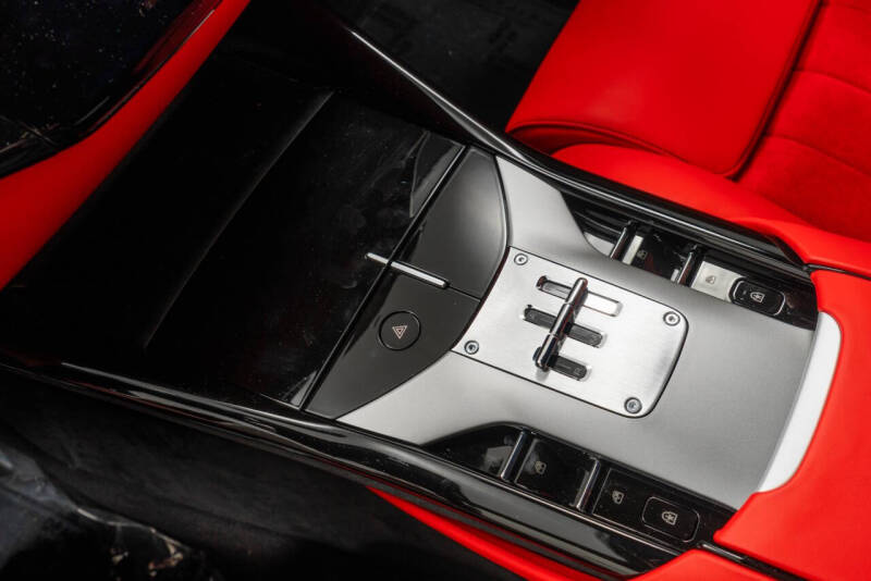 2025 Ferrari Purosangue