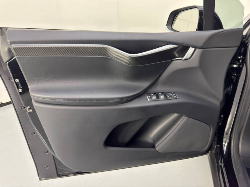 2016 Tesla Model X P90D