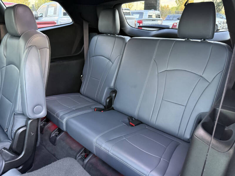 2022 Buick Enclave Essence