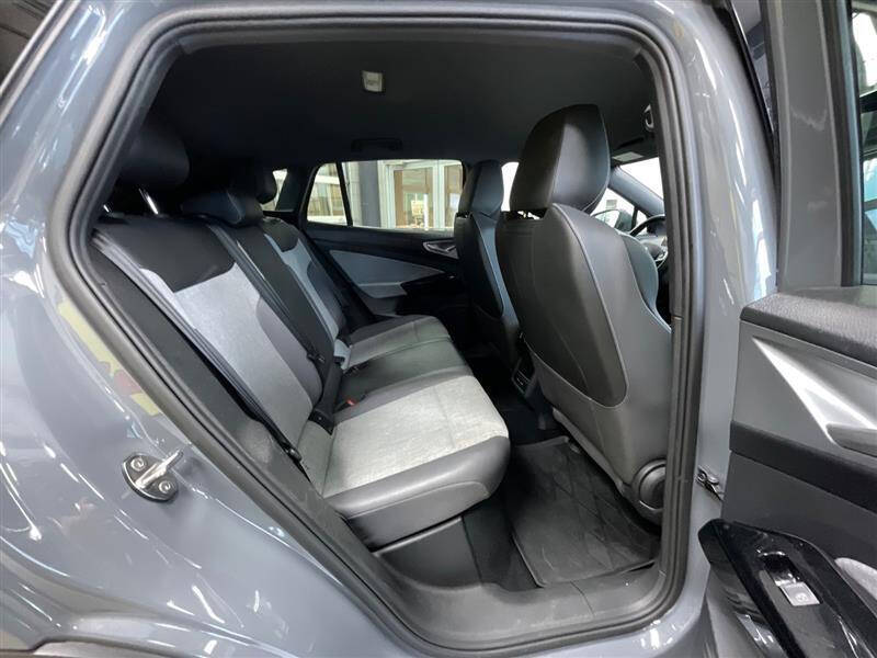 2023 Volkswagen ID.4 Pro