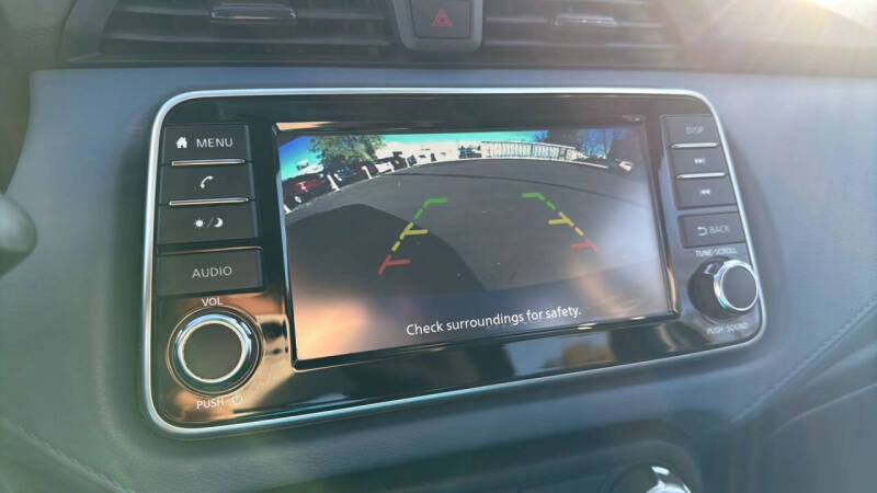 2023 Nissan Versa SV