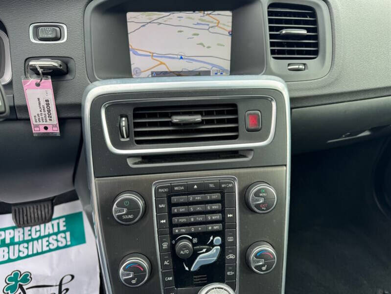 2015 Volvo V60 T5 Drive-E Platinum