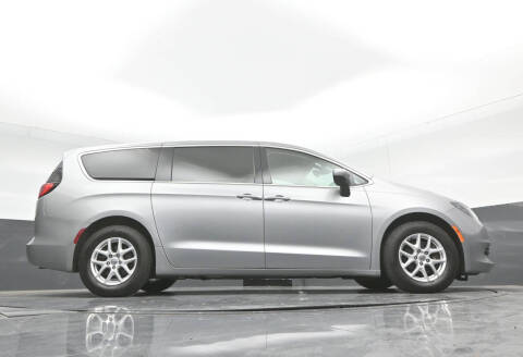 2017 Chrysler Pacifica LX