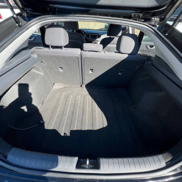 2017 Hyundai Ioniq Hybrid Blue