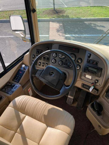 2007 Freightliner XCS Chassis
