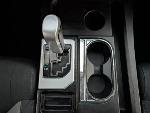 2015 Toyota Tundra SR5