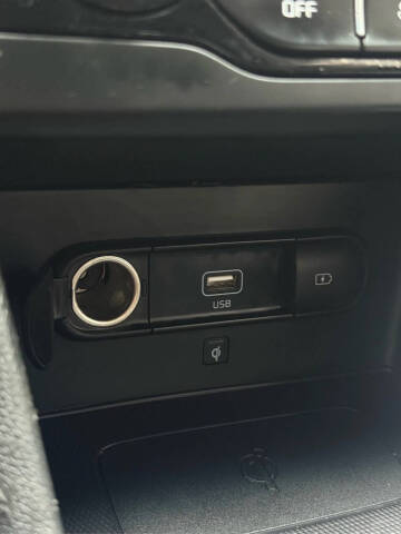 2022 Kia Niro Touring Special Edition