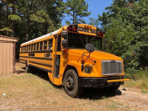 2005 Freightliner FS65 Thomas Built Buses