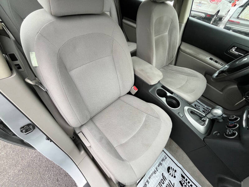 2014 Nissan Rogue Select S