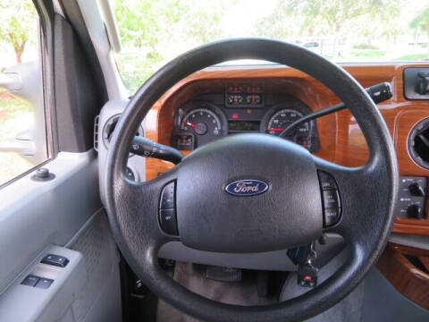 2010 Ford E-Series E-350 SD