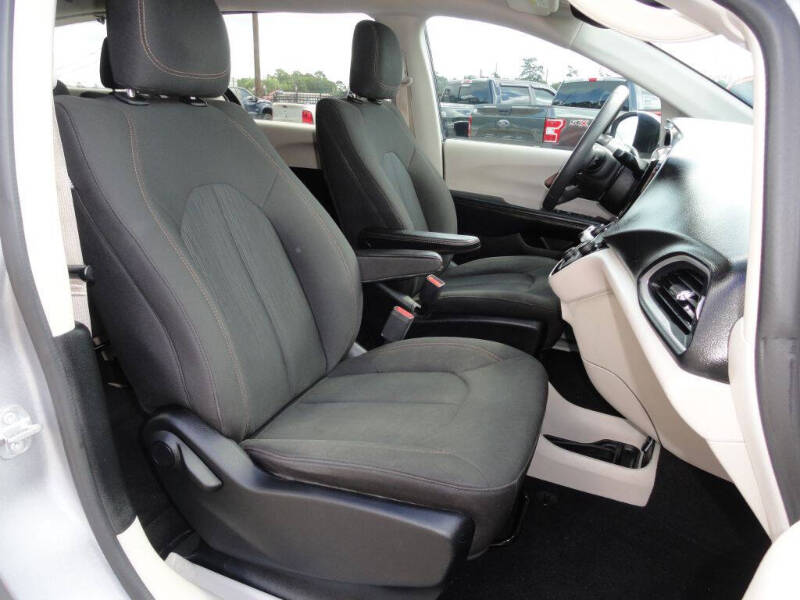 2017 Chrysler Pacifica LX