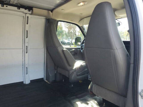 2023 Chevrolet Express 2500