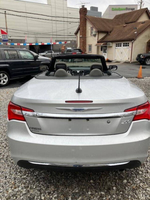 2012 Chrysler 200 Touring