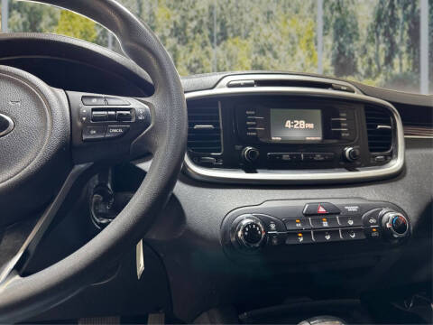 2017 Kia Sorento LX V6