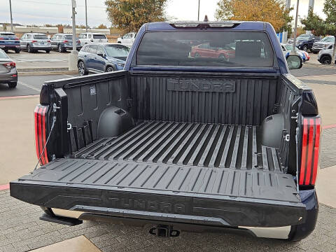 2024 Toyota Tundra Limited HV