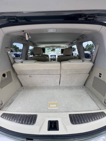 2011 Infiniti QX56