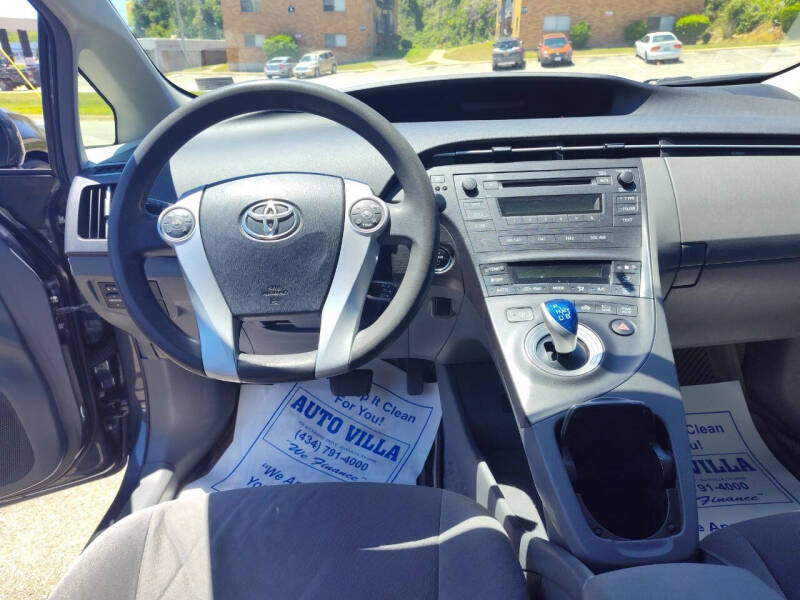 2011 Toyota Prius One