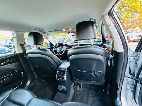 2018 Kia Cadenza Premium