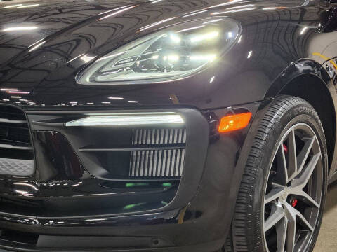 2022 Porsche Macan S