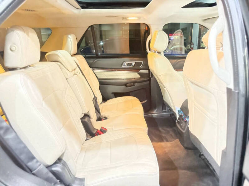 2016 Ford Explorer Platinum