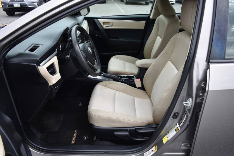 2015 Toyota Corolla LE