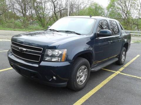 2007 Chevrolet Avalanche for sale at Signature Auto Group in Massillon OH
