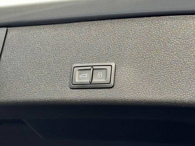 2023 Audi e-tron S quattro Premium Plus