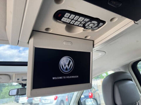 2012 Volkswagen Routan