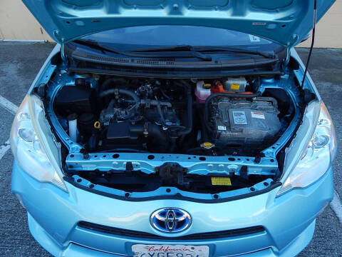2012 Toyota Prius c Four