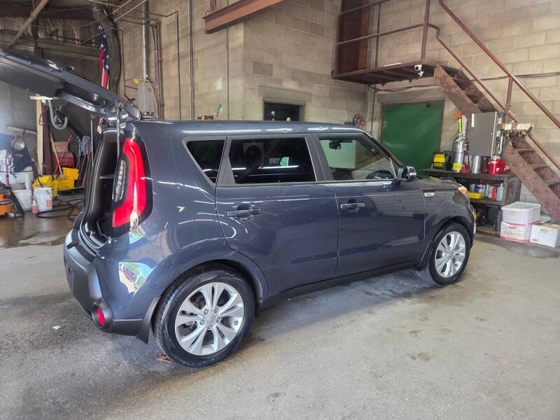 2014 Kia Soul +