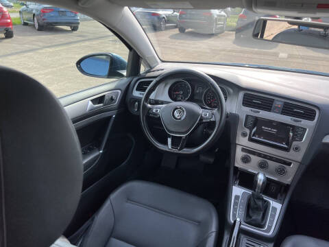 2015 Volkswagen Golf TSI S