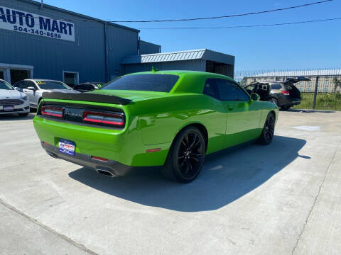 2017 Dodge Challenger SXT Plus