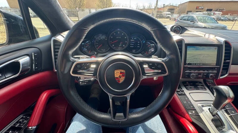 2016 Porsche Cayenne GTS